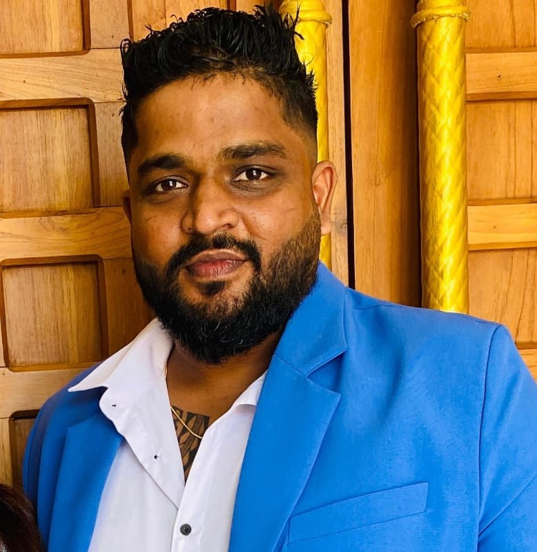 Chanaka Prabath, manager at Colombo Taxi Airport